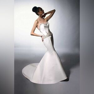 Elegant Couture Wedding Dress